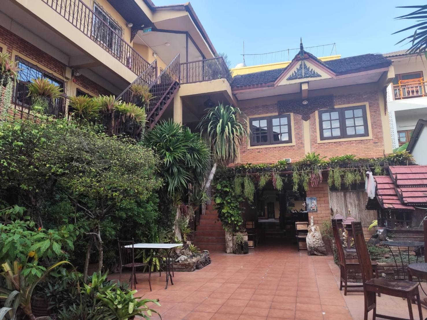 Отель S.K. House 1 Чиангмай Экстерьер фото