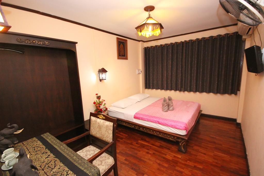 Отель S.K. House 1 Чиангмай Экстерьер фото